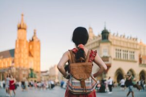7 Affordable University Study Abroad Programs for Students